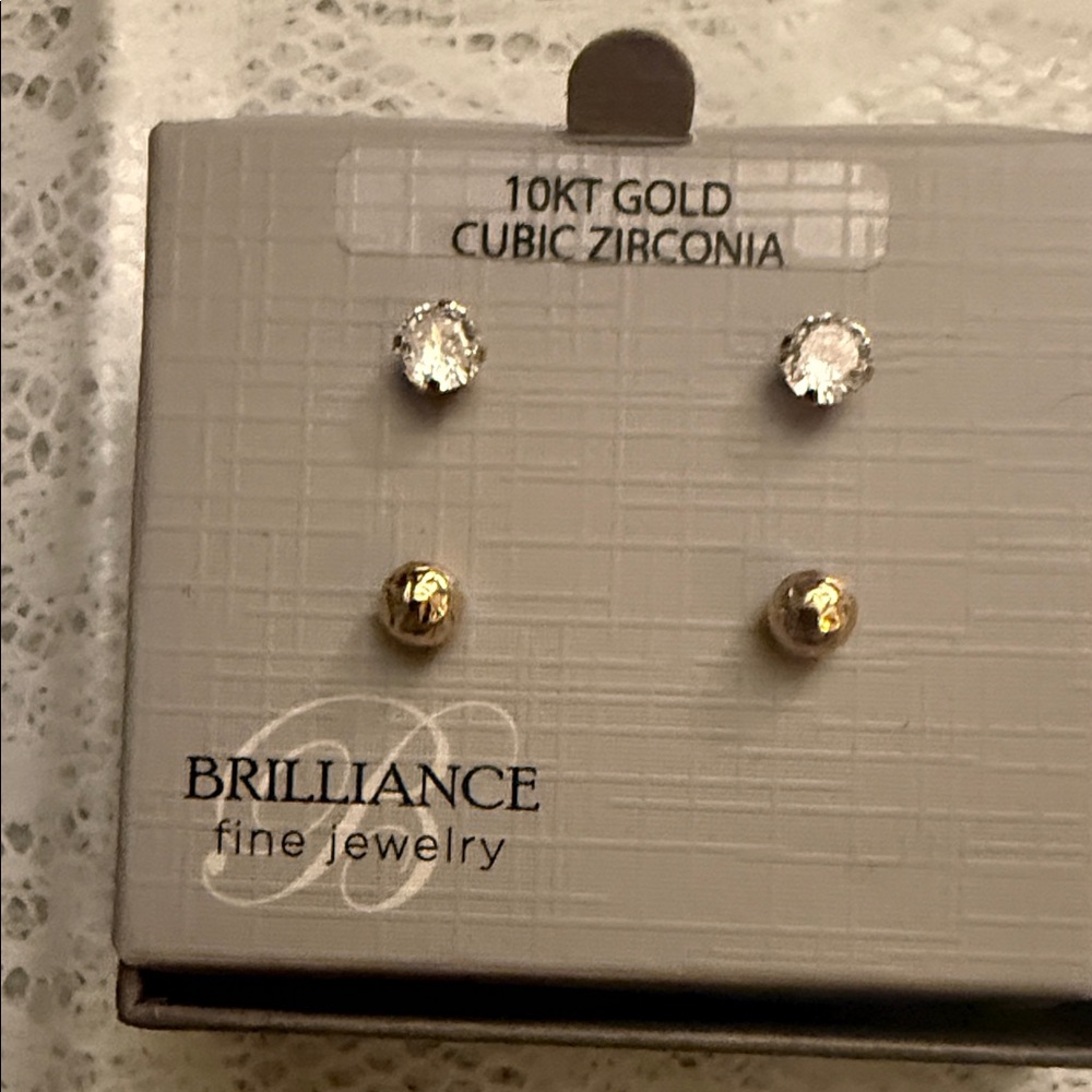 10KT Gold Cubic Zirconia Earrings Set stamp small
